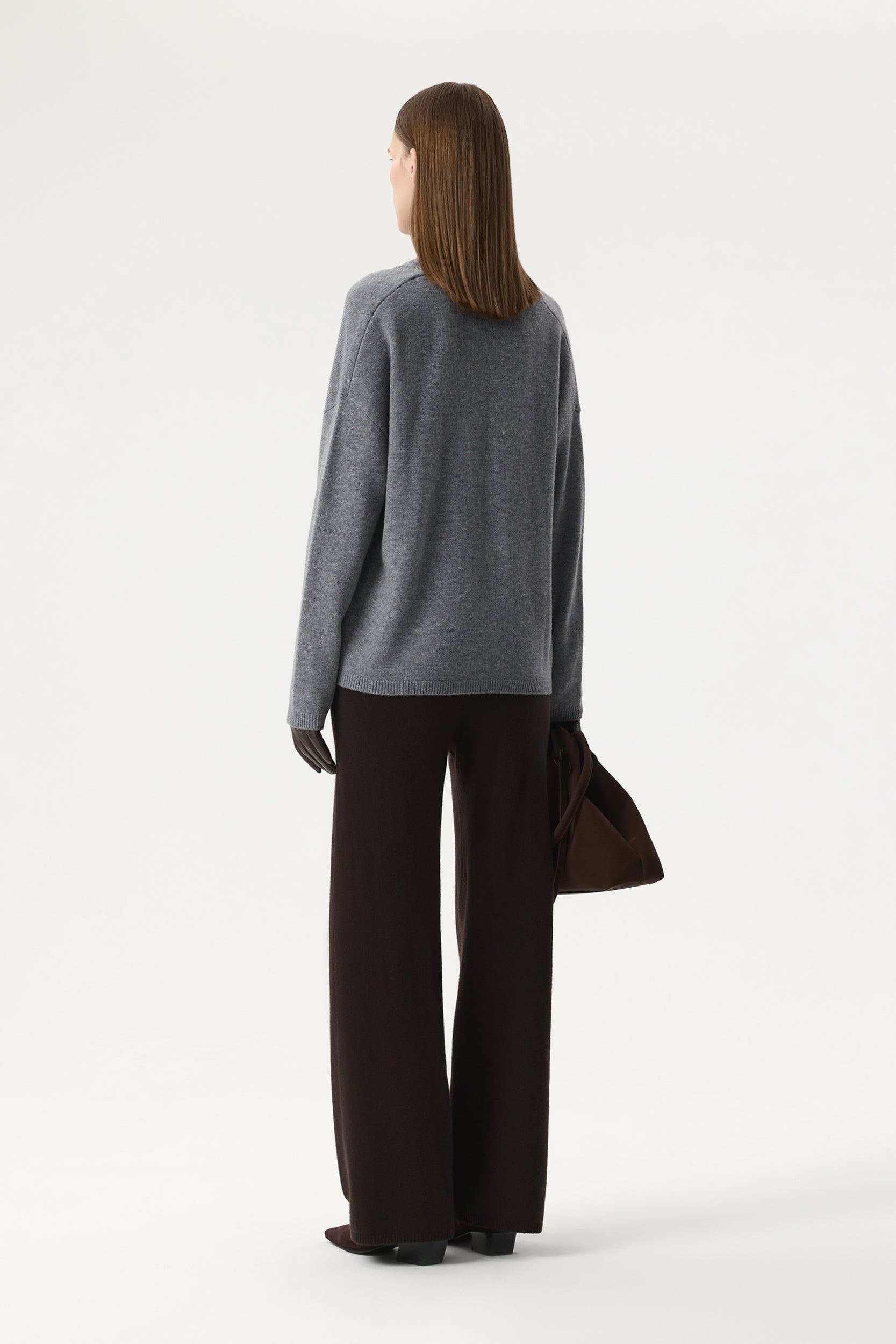 Wool jumper with neckline PINXIT