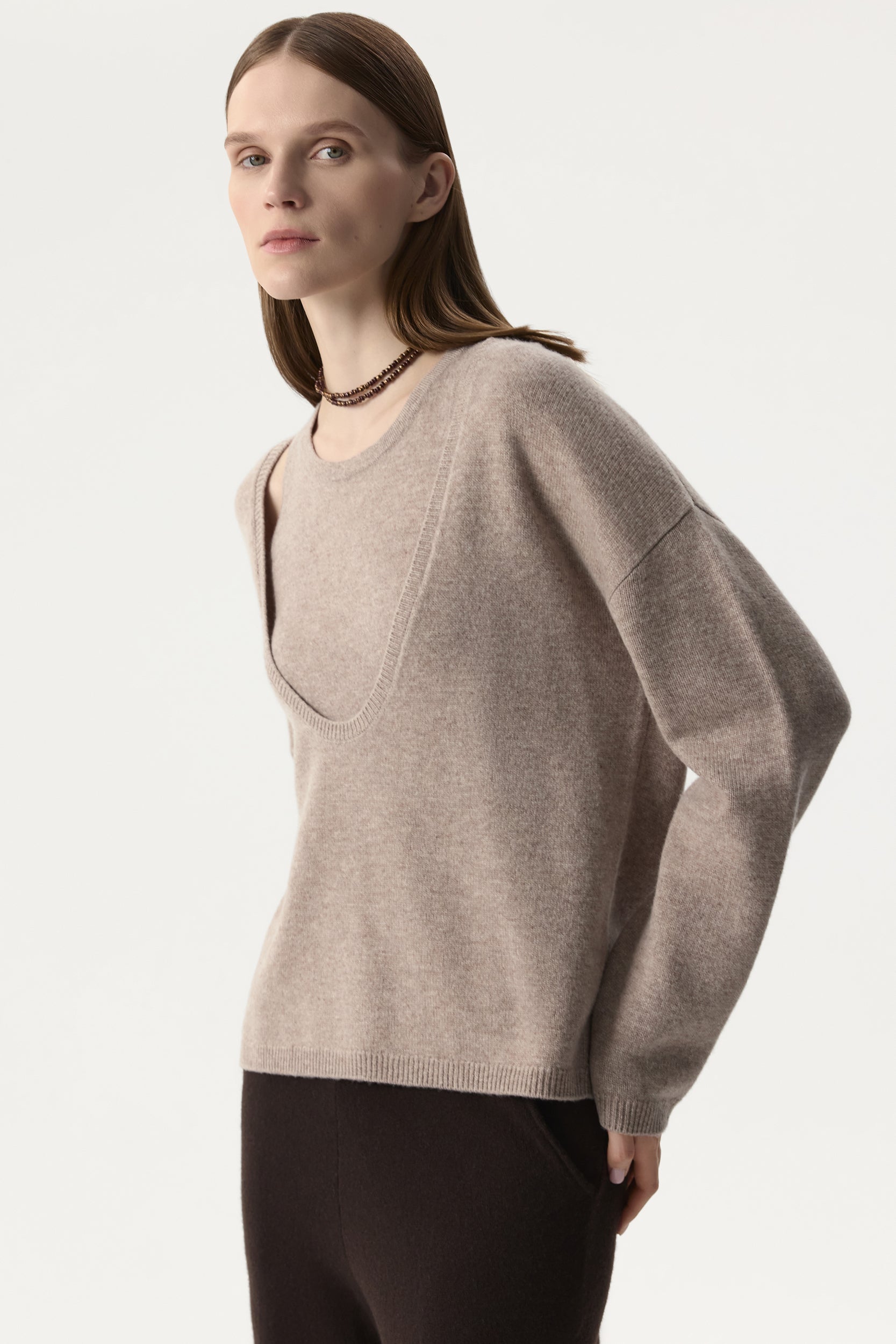 Wool jumper with neckline PINXIT